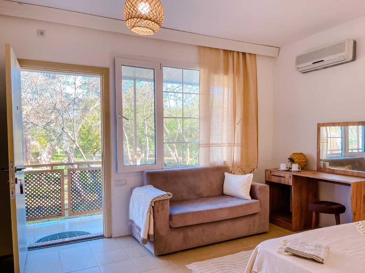 Oase Garden Hotel Чирали Екстер'єр фото